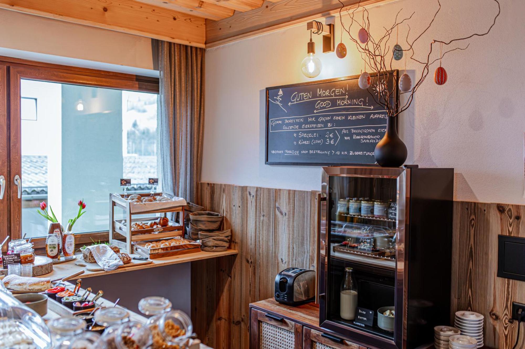 Eschenhof Bed & Breakfast Kaprun Exterior photo